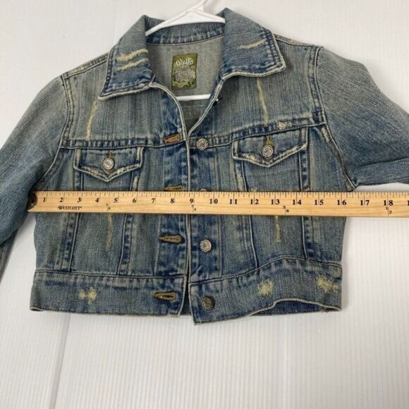 Teens  Distressed Denim Jean Jacket Size Medium see measurements - Picture 4 of 12